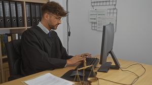 Actul de donație poate fi atacat în instanță. Categoriile de persoane care pot ataca o donație