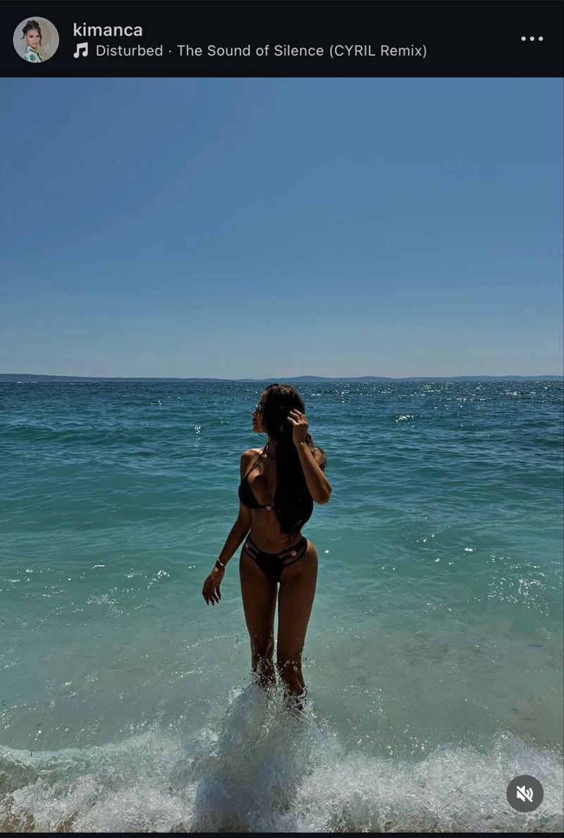Anca, iubita lui Alex Bodi