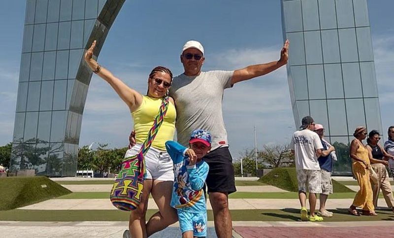 Tito Martínez, Viviana Canro și fiul lor