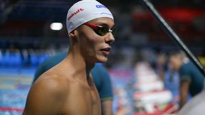 David Popovici a fost la un pas să renunțe la Campionatul Mondial de Natație! A recunoscut totul, după ce a câștigat aurul la proba de 200 de metri liber: „M-a cuprins frica. L-am rugat pe tatăl meu...”