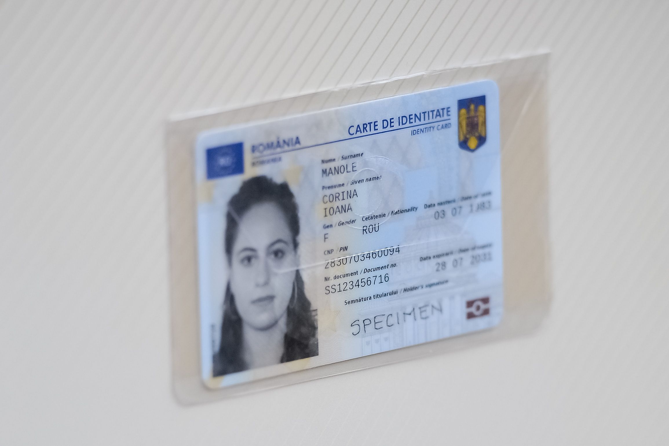 Unde se fac programările pentru cartea de identitate electronică și ce documente sunt necesare pentru obținerea acesteia