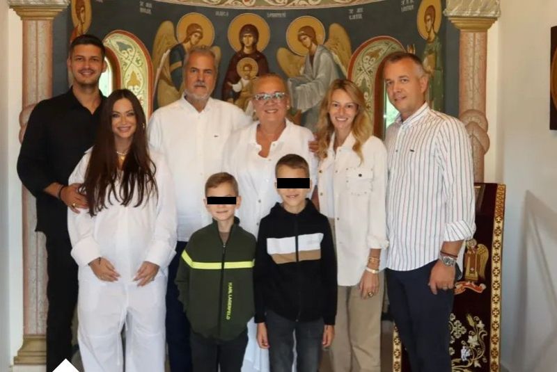 Adrian Năstase și familia lui