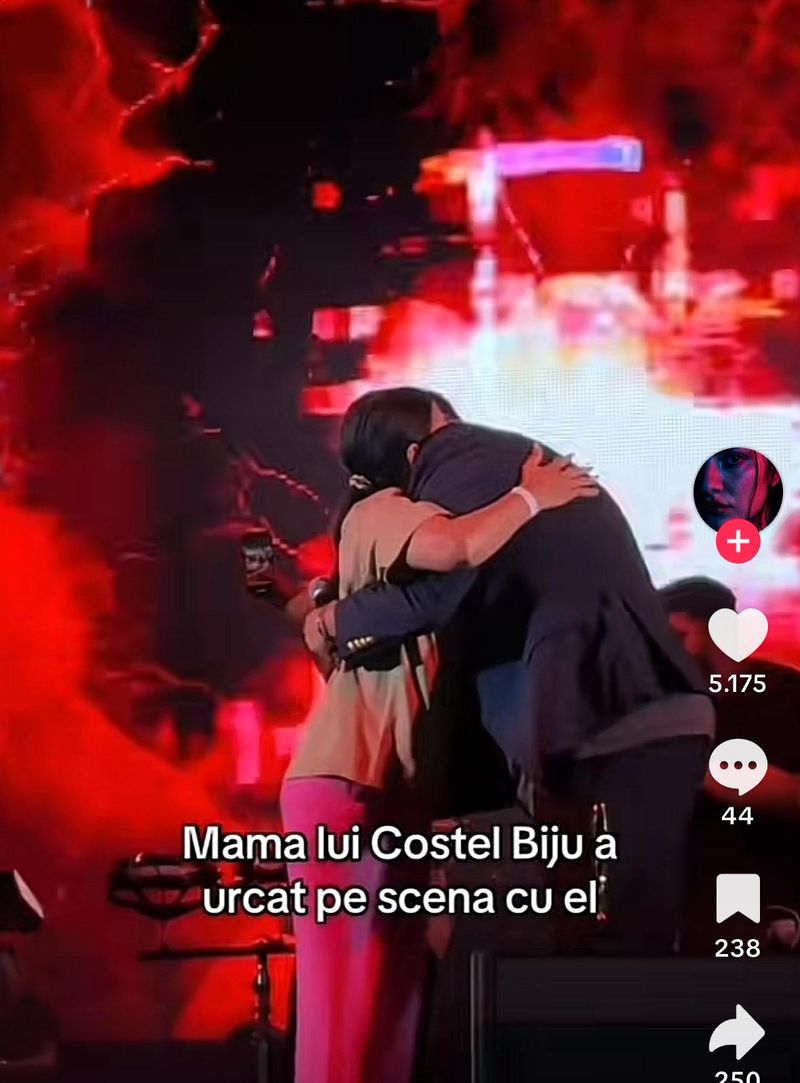 Incredibil cum arată mama lui Costel Biju