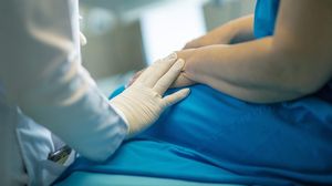 Medicii trag un semnal de alarmă! Pericolele ascunse în spatele ciupercii Candida auris, bacteria care a omorât mai mulți pacienți internați la Spitalul Floreasca: „Mulți dintre noi o avem în organism”