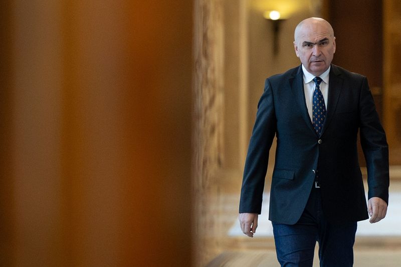 Ilie Bolojan cravată