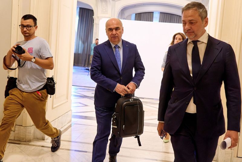 Ilie Bolojan cravată