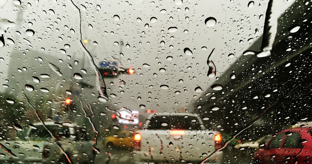 Vremea se schimbă radical în România! Meteorologii ANM anunță cod galben și portocaliu de instabilitate atmosferică în București, dar și în alte județe din țară