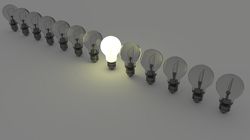 Începe distribuirea tichetelor pentru energie electrică! Ce trebuie să facă românii pentru a intra în posesia lor?