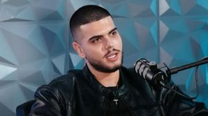 Andrei Bănuță, accidentare gravă în timpul unui concert! Artistul s-a ales cu capul spart. Imagini îngrijorătoare cu cântărețul