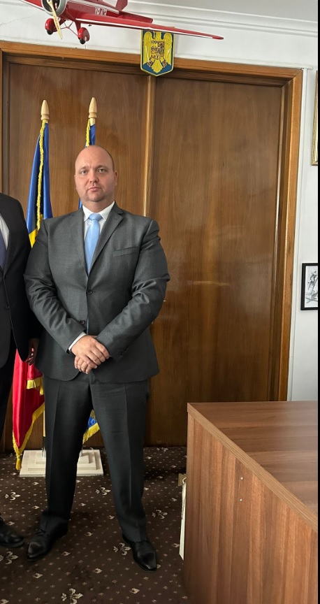 Bogdan Mîndrescu Bogdan Mîndrescu