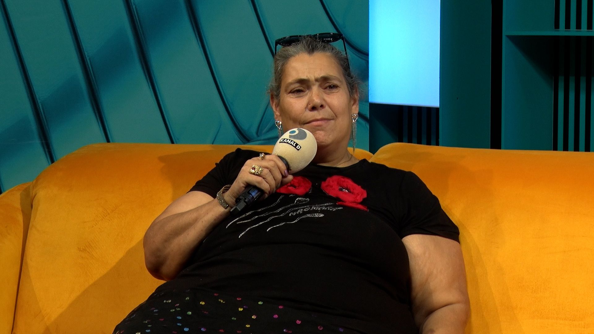 Ipostaza de-a dreptul neașteptată în care a fost surprinsă Ioana Tufaru! Totul s-a întâmplat chiar în mijlocul străzii. A fost filmată, iar videoclipul s-a viralizat pe internet