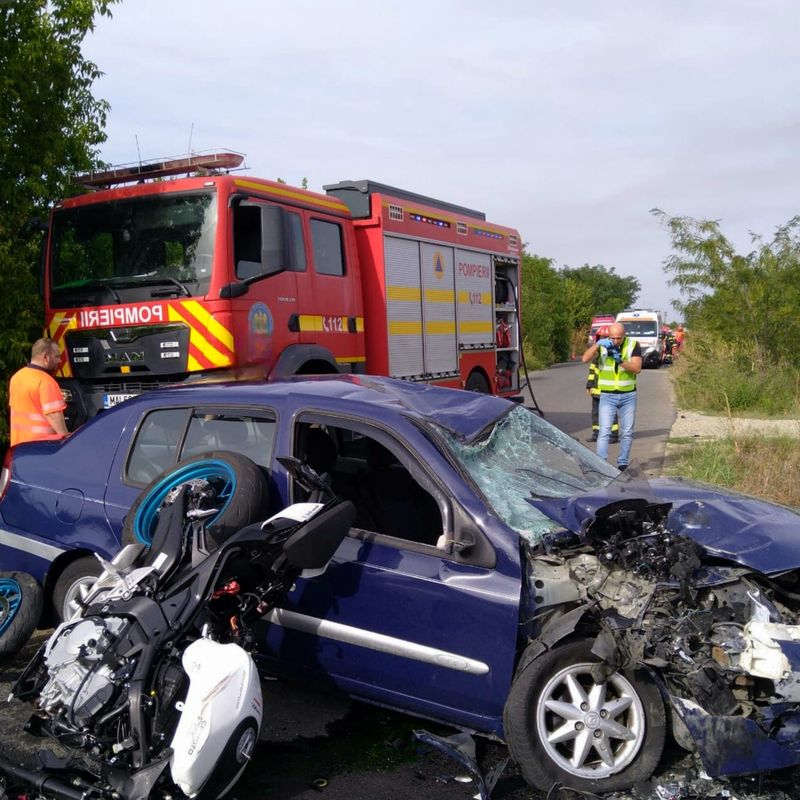Imagine de la locul accidentului Imagine de la locul accidentului