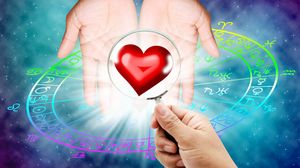 Horoscopul dragostei octombrie 2025. Zodiile lovite de Cupidon la jumătatea toamnei