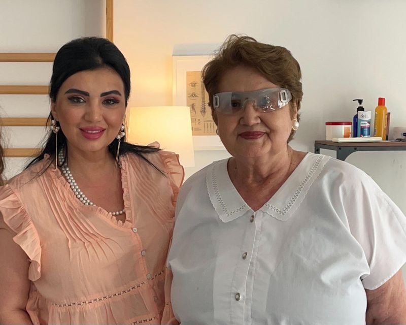 Adriana Bahmuțeanu și mama ei Adriana Bahmuțeanu și mama ei