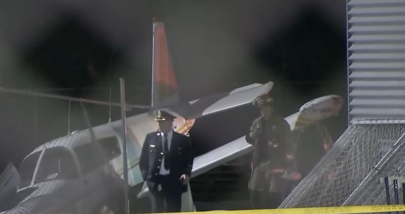 Avion prăbușit &icirc;n Toronto, Canada