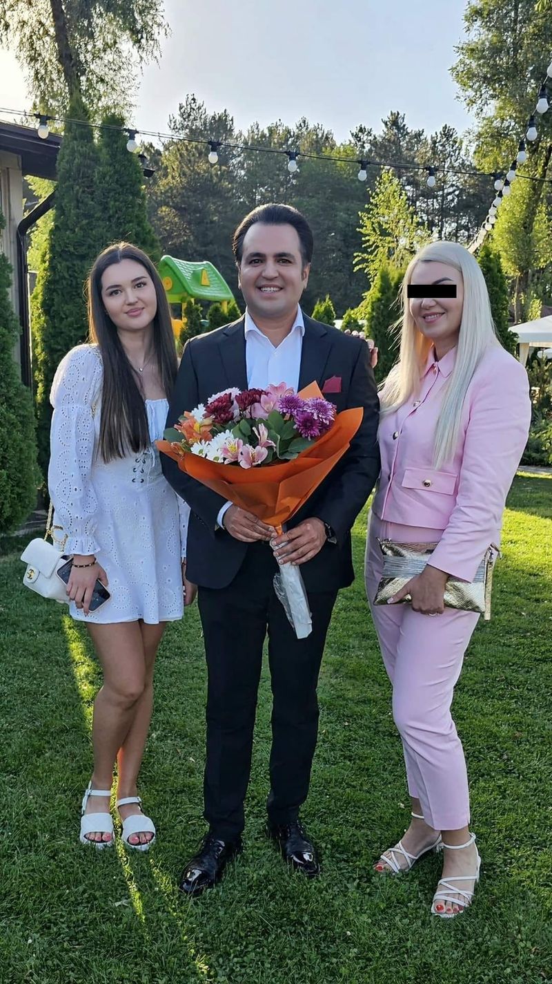 Igor Cuciuc alături de soția lui și fiica lor