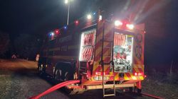 Incendiu de proporții la o hală de carmangerie de lângă Timișoara! Focul s-a extins rapid, iar pompierii au intervenit de urgență