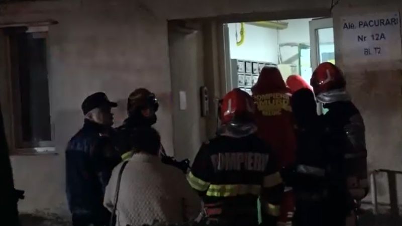 Imagine din timpul incendiului din Iași
