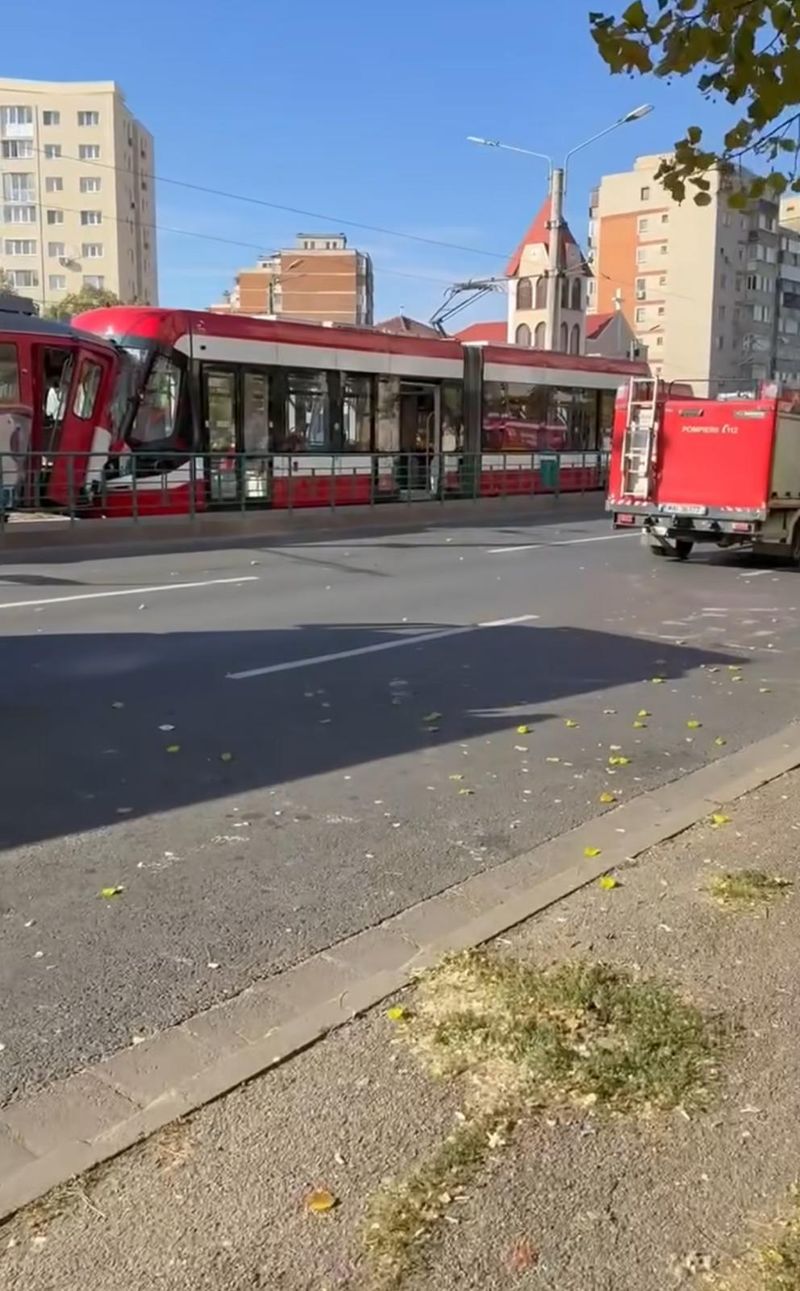 Imagini de la locul accidentului Imagini de la locul accidentului