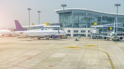 Traficul a fost perturbat pe Aeroportul Cluj, după ce un pilot a fost găsit inconștient! Zborurile au fost deviate către Sibiu