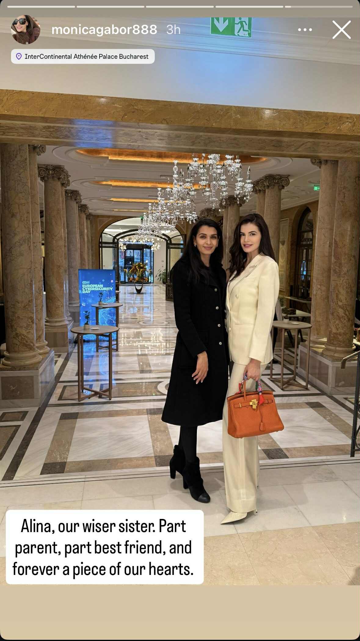 Monica Gabor și sora ei, Alina