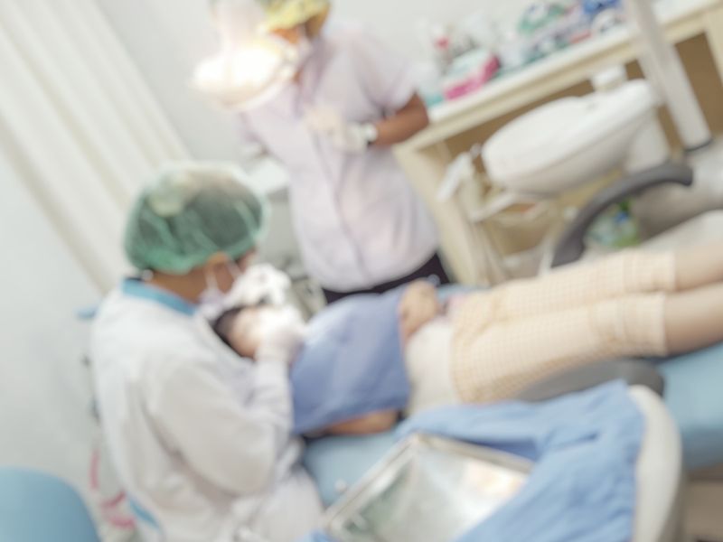 fetita moarta stomatolog