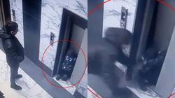Un copil de 2 ani a căzut în gol după ce s-a sprijinit de ușa liftului! Tatăl micuțului a sărit după el: „Situația a fost terifiantă”