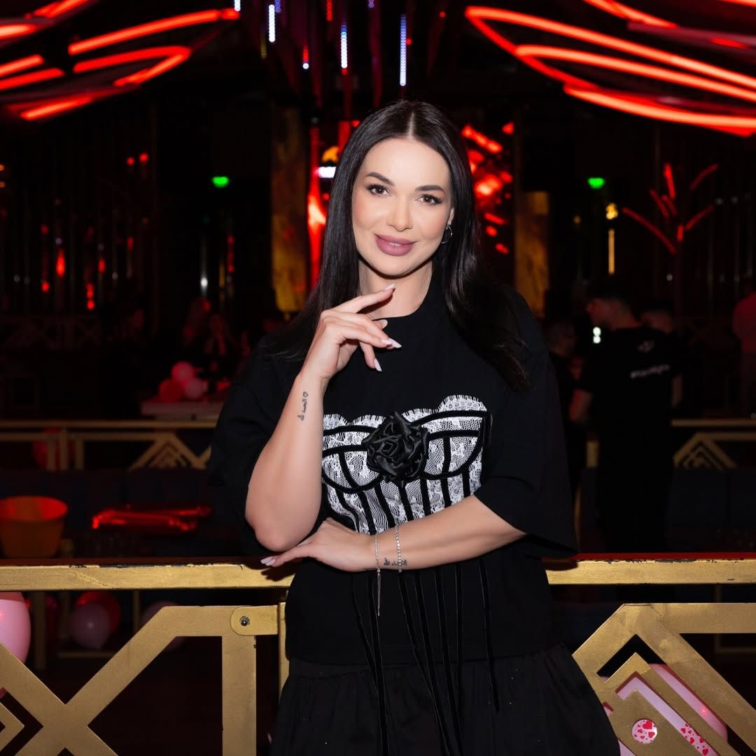 Deea Maxer nu se mai ascunde! Și-a oficializat relația cu noul iubit. Primele imagini cu bărbatul care i-a furat inima după despărțirea de Robert Drilea