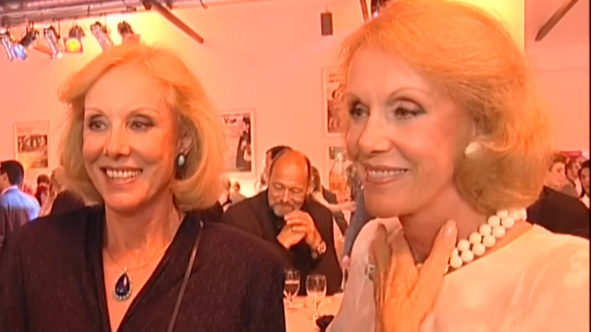 Au murit celebrele gemene Kessler! Modul șocant prin care au decis să își pună capăt zilelor, la 89 de ani