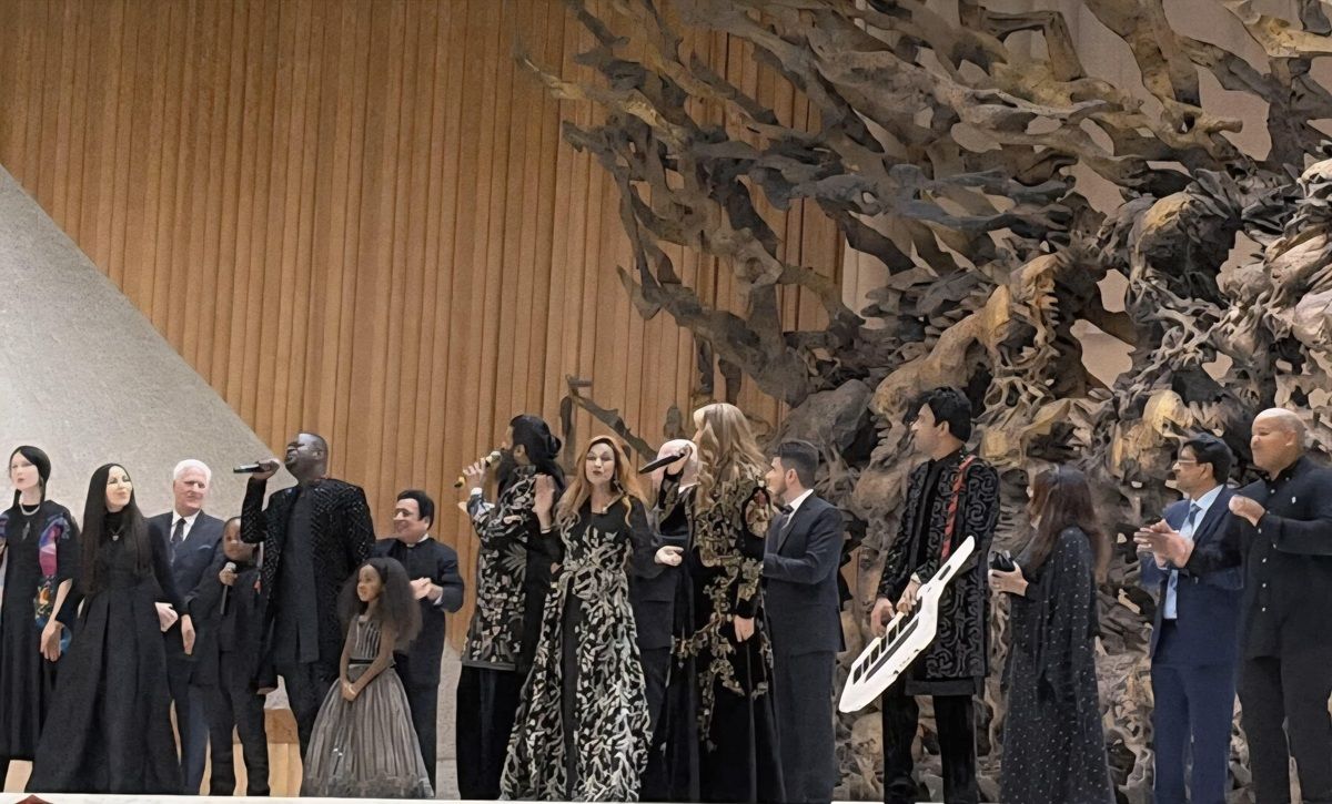 Iulia Vântur, moment istoric la Vatican! Artista a cântat colinde românești în fața Papei Leon al XIV- lea și a primit un titlu important: "Am crezut că visez sau că nu aud bine"