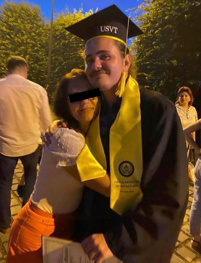 Darius Micluță și mama lui