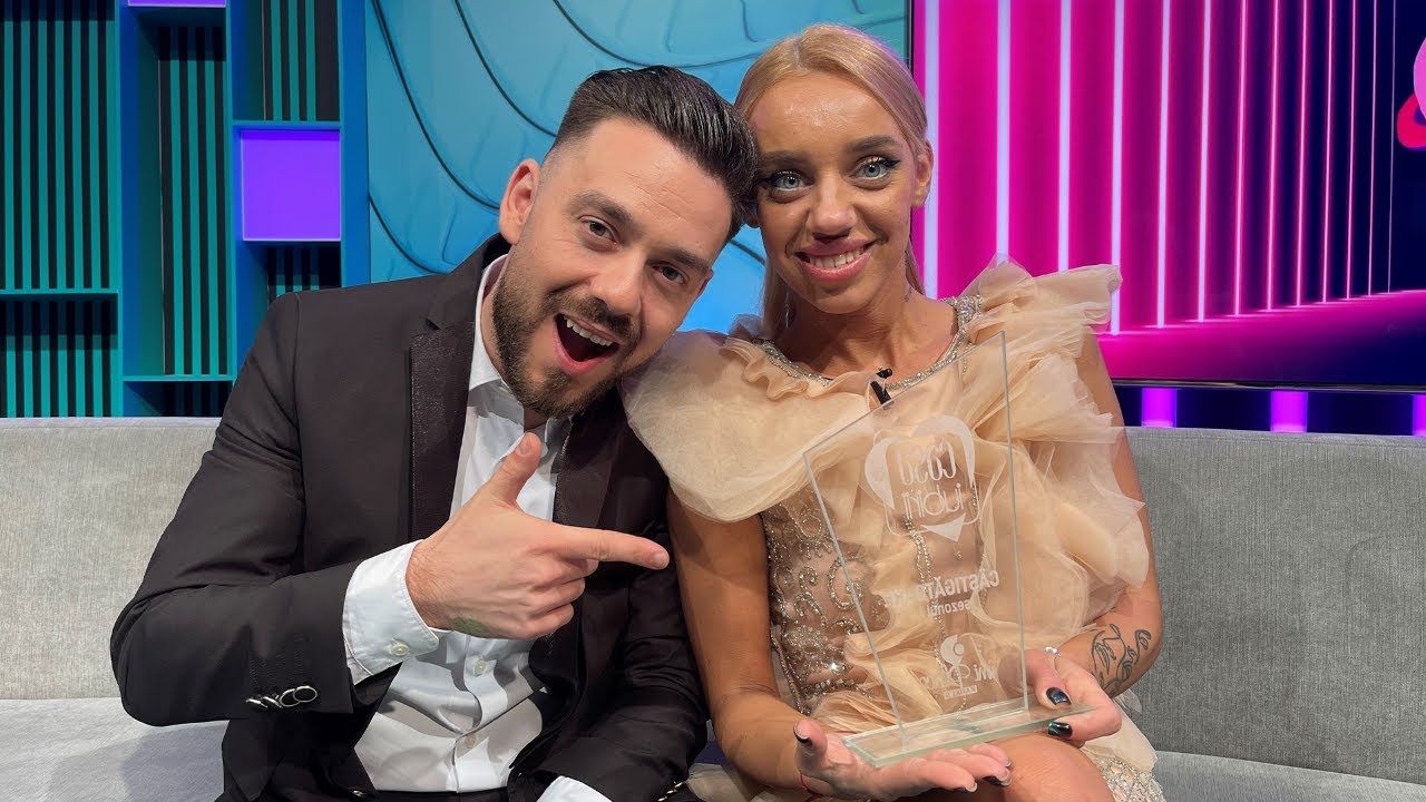 Ionuț și Larisa de la „Casa Iubirii” fac nuntă! Fosta concurentă, cerută în căsătorie chiar în avion: „A zis DA”