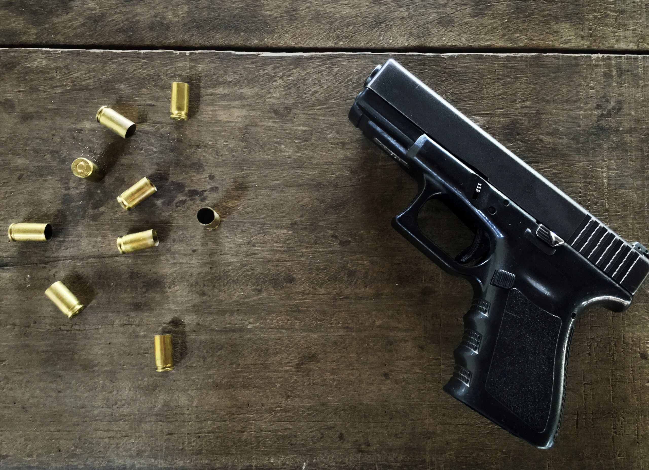 Atac armat la o petrecere pentru copii din California! Patru persoane ucise, cu vârste între 8 și 21 de ani