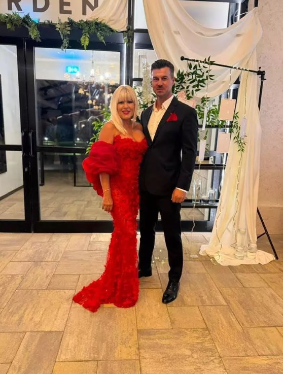 Momente importante pentru Elena Udrea și Adrian Alexandrov! Cei doi au fost nași de cununie