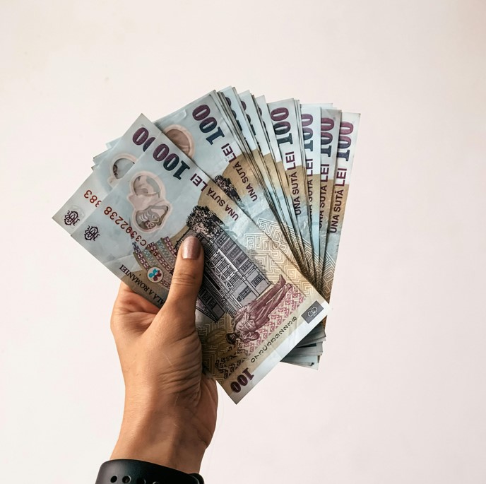 România nu dispune de bani pentru majorări salariale