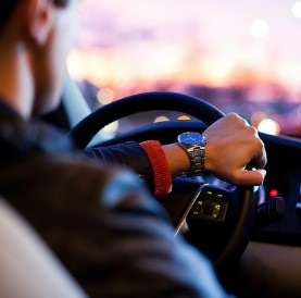 Șoferii care nu-și plătesc amenzile pot române fără permis