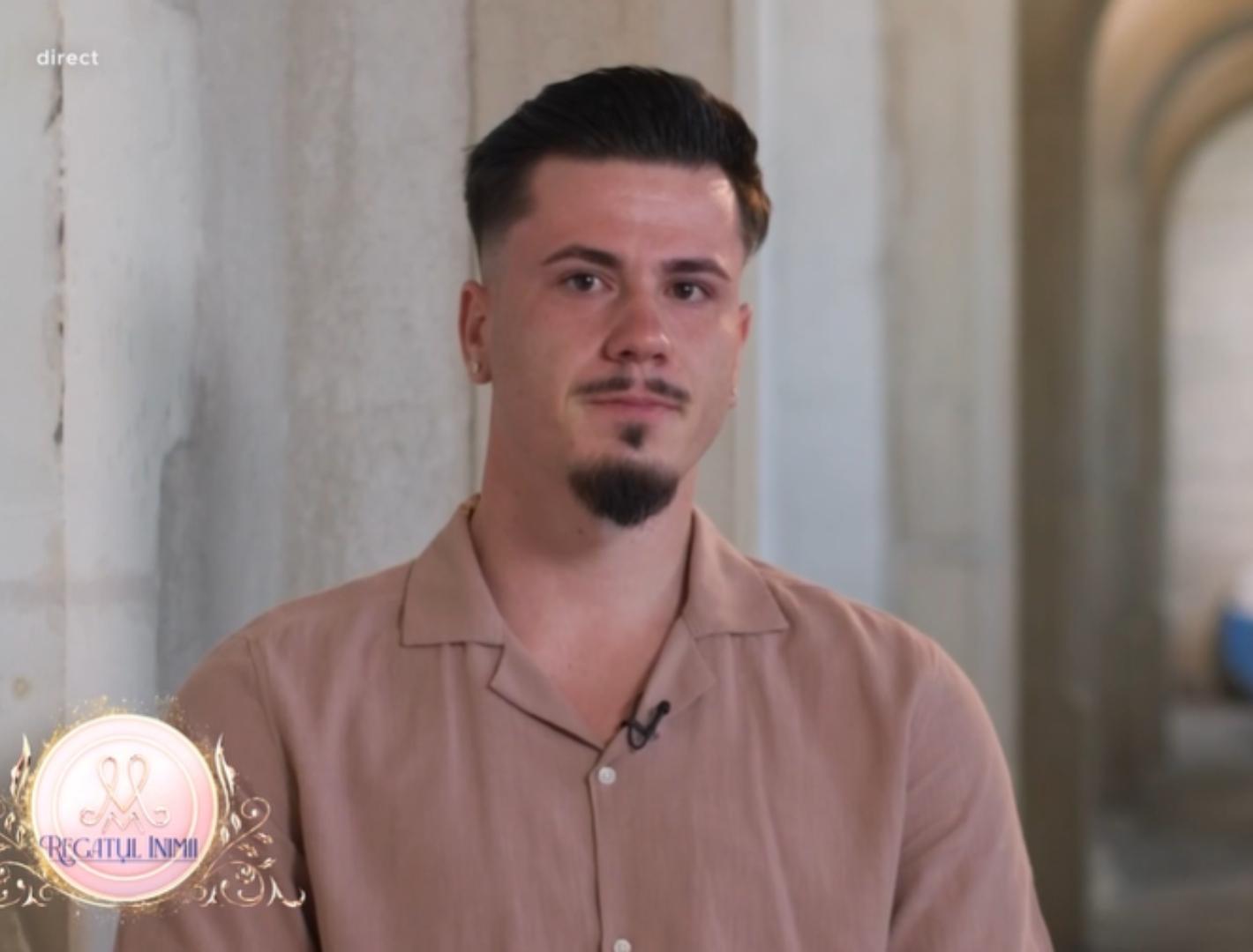 Cine este Alberto Marinescu de la Mireasa, sezonul 14. Concurentul: „Nu mi-aș dori o femeie cum e mama sau să fiu eu cum a fost tata”
