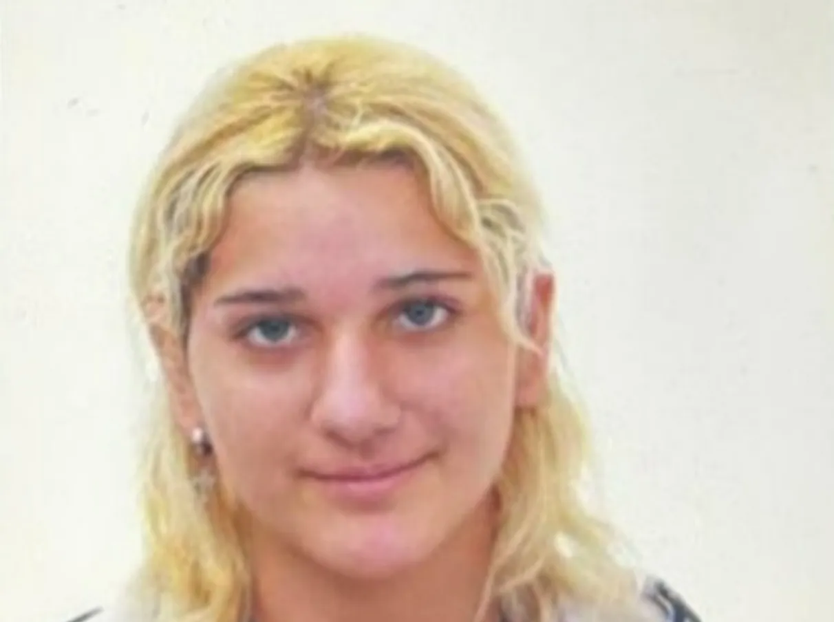 Alexandra Covaci, o fată de 15 ani din Cluj, a fost dată dispărută. Părinții sunt disperați: „Persoanele care pot furniza orice informaţii…”
