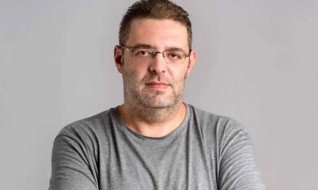 Doliu în presa românească. Jurnalistul Patrick André de Hillerin a murit la 52 de ani