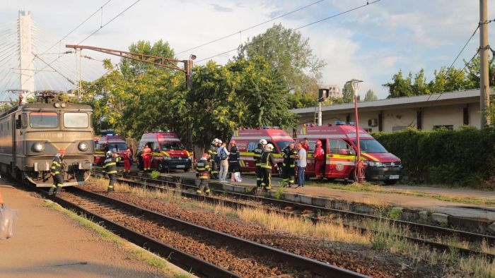 Patru persoane au murit într-un accident grav. Echipajele de salvare au intervenit de urgență