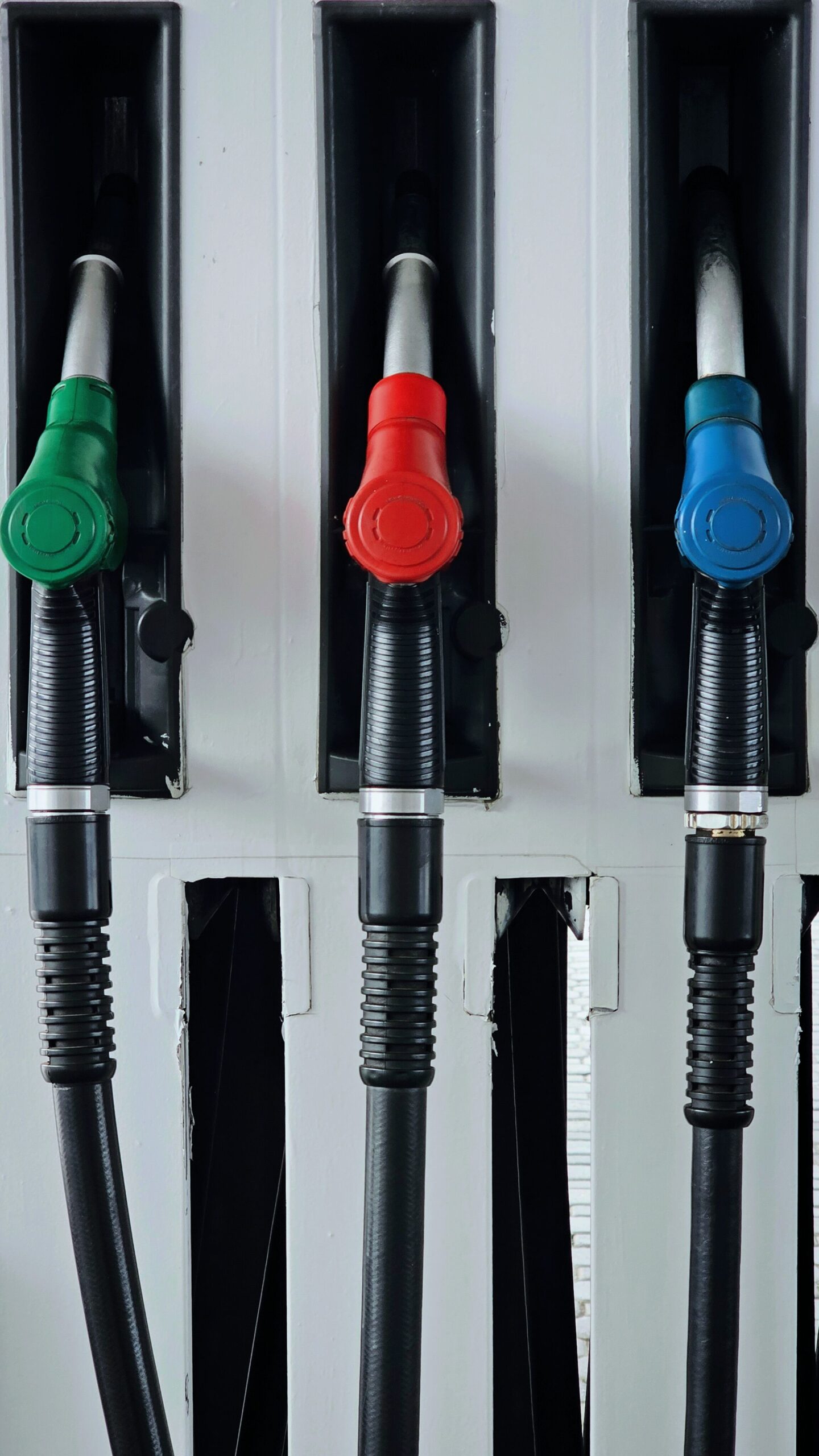 Cât costă benzina și motorina în București, luni, 5 octombrie 2026. Prețurile au crescut ușor la pompă
