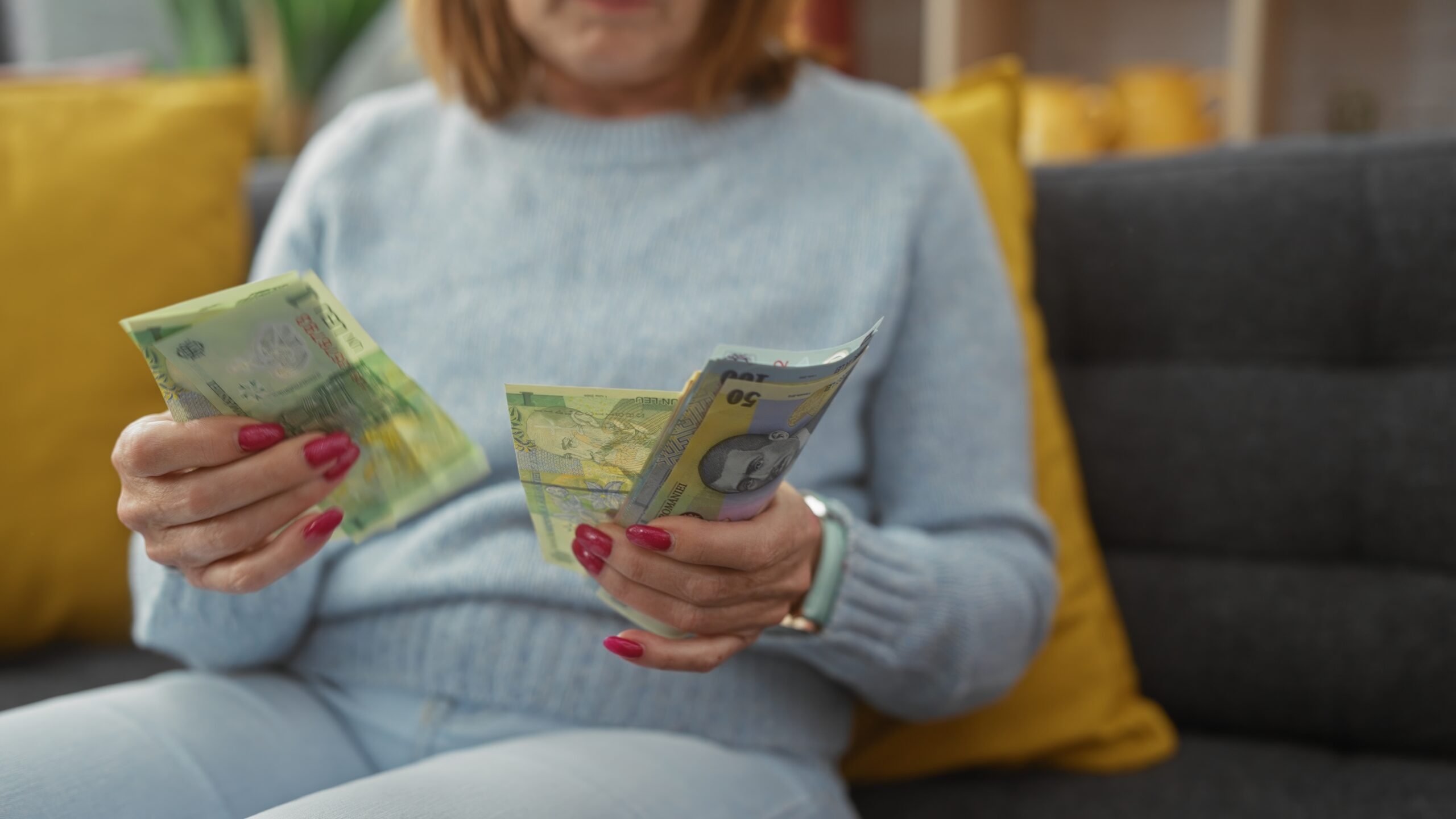 Calendarul plăților sociale în octombrie 2026. Când primesc românii alocațiile, indemnizațiile și ajutoarele