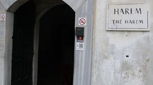 Aceasta e intrarea in haremul Palatului Topkapi