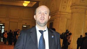 Sotia ministrului de finante este urmarita penal