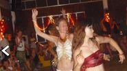 Dansuri rituale la scoala de Yoga din Thailanda (captura agamayoga.com)
