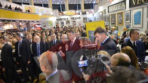 Topescu, in dreapta lui Klaus Iohannis