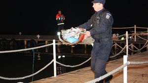 Resturi ale elicopterului au fost adunate toata noaptea
