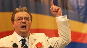 Uite cat costa un cavou identic cu cel in care va fi inmormantat Corneliu Vadim Tudor! Suma e colosala!