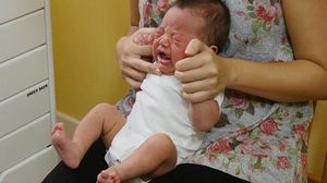 VIDEO! Incredibil! Cum poti sa faci un bebelus sa se opreasca din plans in cateva secunde! novalue