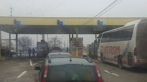 Trafic de cosmar la intarea in tara! Uite pe cati kilometri se intinde coloana de masini! Vama Nadlac e paralizata! novalue